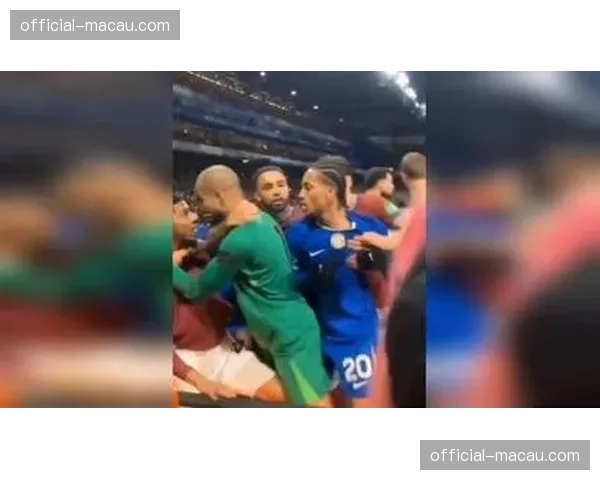 切尔西对阵西汉姆演绎伦敦德比，首回合五比一埋下恩怨